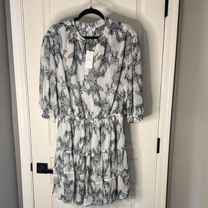 Women's White & Gray Tiered Floral Dress